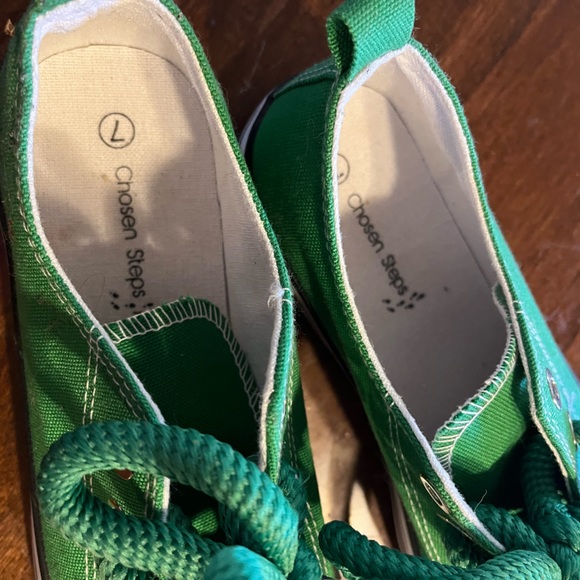 NEW Chosen steps green sparkly toes - Picture 8 of 8